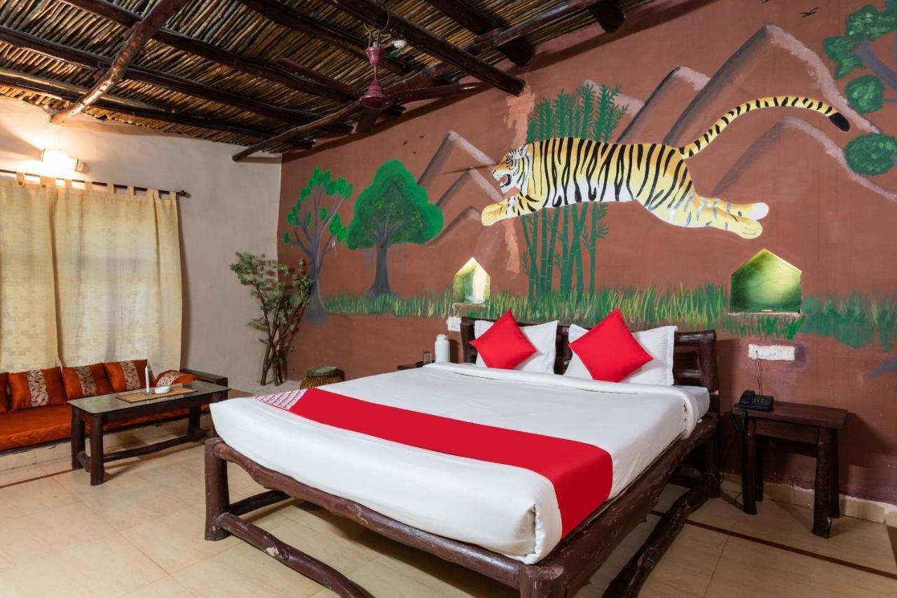 Kanha Village Eco Resort Buitenkant foto